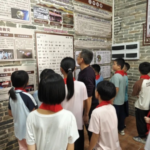 新兴县里洞镇中心小学开展爱国主义教育实践研学活动