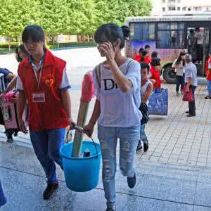 广东省新兴中药学校举行2015级秋季学生实习前安全教育大会