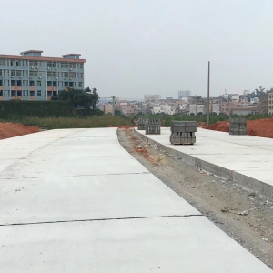 新兴加快推进县城二环路 和鼎盛大道建设