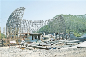 新兴县将建成360度旋转开合式水上莲花剧场