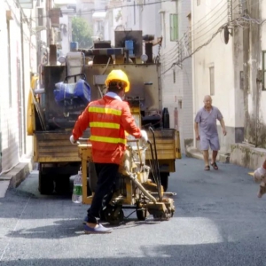 罗定改造城市社区道路 创文惠民获点赞