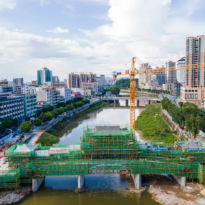新兴县旧城活化项目全力推进 文昌桥顺利封顶！