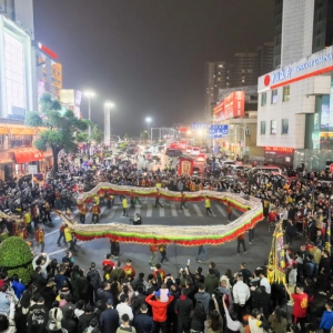 “仓夏舞金龙”闹元宵，新兴重新“火”起来！